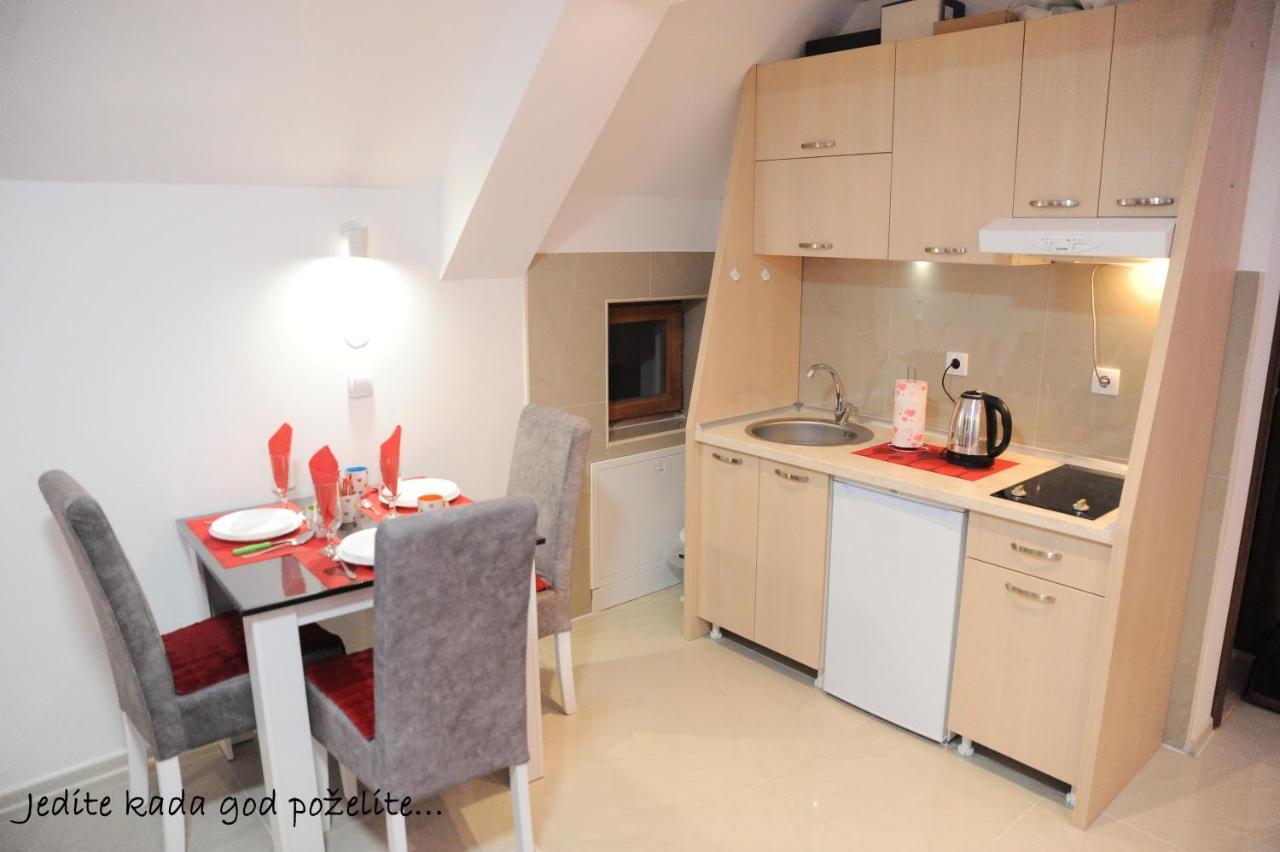 Vila Cajetinski Biser -Apartment Lux โคเปานิก ภายนอก รูปภาพ